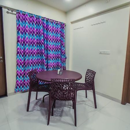 Atithi Service Apartment Poona Buitenkant foto